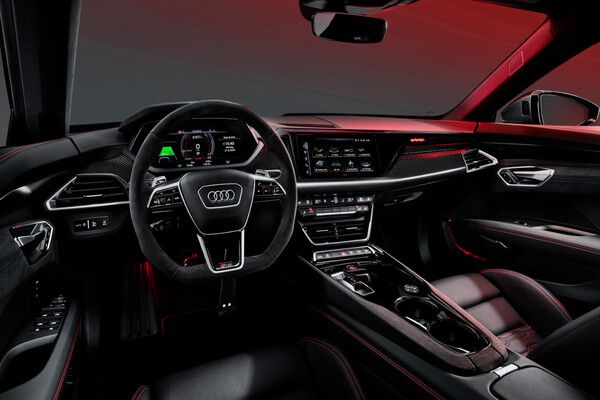 사진=아우디코리아 (아우디 E-트론 GT 모델 실내)