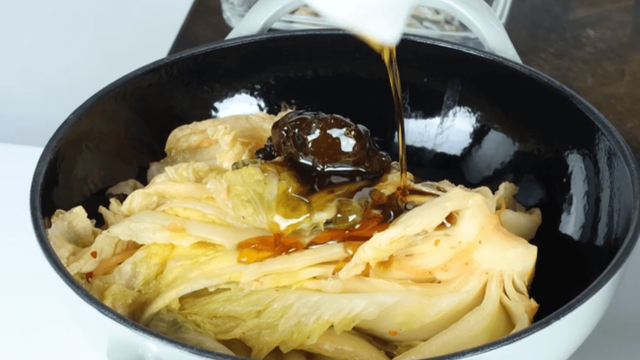 유튜브 '요리왕비룡 Korean Food Cooking' 갈무리.