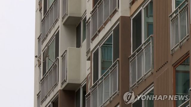 아파트본 기사 내용과 관련 없음. [연합뉴스TV 캡처. 작성 이충원(미디어랩)] / 사진 = 연합뉴스