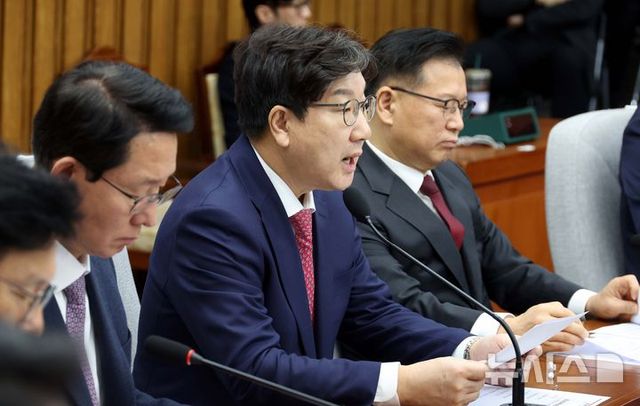 권성동 국민의힘 원내대표가 지난 24일 오전 서울 여의도 국회에서 열린 원내대책회의에서 발언을 하고 있다. 2025.01.24. / 사진 = 뉴시스