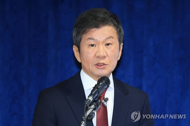 제55대 대한축구협회장 선거를 통해 4선에 도전하는 정몽규 후보가 26일 오전 서울 종로구 축구회관에서 공약을 발표하고 있다. 2024.12.26 / 사진 = 연합뉴스