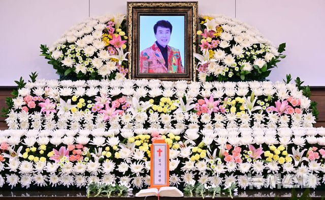 7일 서울 종로구 서울대학교병원 장례식장에 고 송대관의 빈소가 마련되어 있다. 2025.02.07. / 사진 = 뉴시스