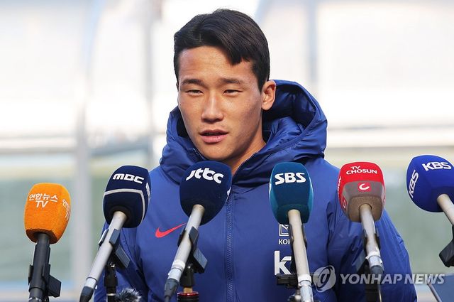 2026 북중미 월드컵 아시아 3차 예선 B조 8차전 요르단전을 앞둔 축구 국가대표팀 이태석이 22일 경기도 용인시 처인구 미르스타디움에서 회복훈련에 앞서 취재진 질문에 답하고 있다. 2025.3.22 / 사진 = 연합뉴스