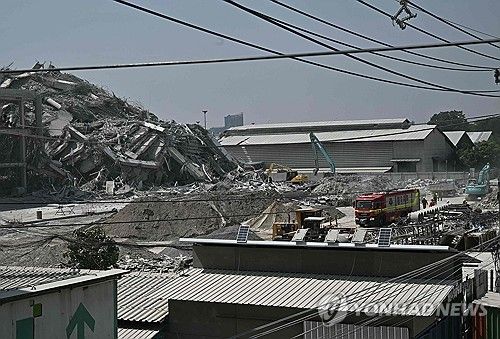 사고가 난 방콕 고층건물 건설 현장[AFP=연합뉴스. 재판매 및 DB 금지]