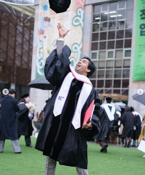 아누팜 트리파티 인스타그램