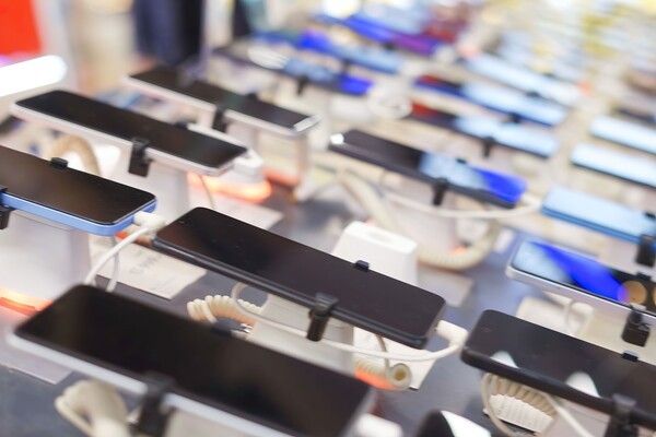 ⓒ게티이미지뱅크(휴대폰 대리점)