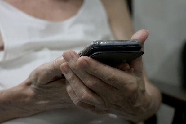 ⓒ게티이미지뱅크(휴대폰)