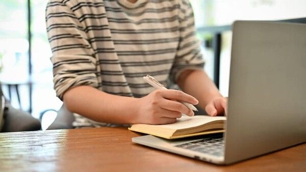 ⓒ게티이미지뱅크(카페 공부)