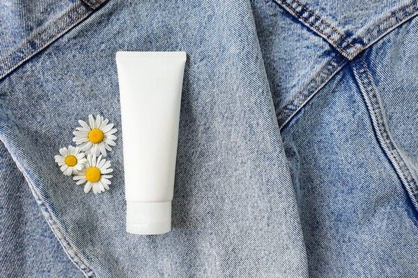 ⓒ게티이미지뱅크(옷과 핸드크림)