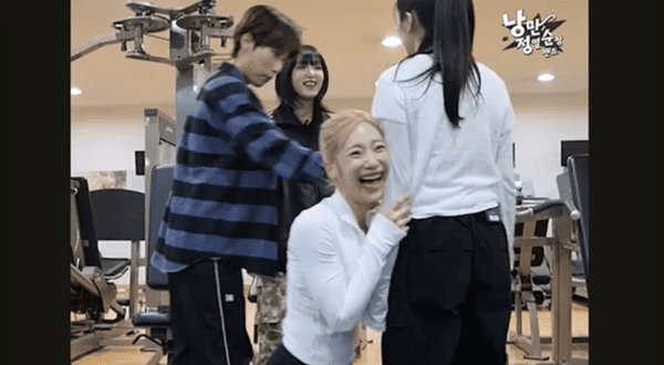 유튜브 '문명특급'