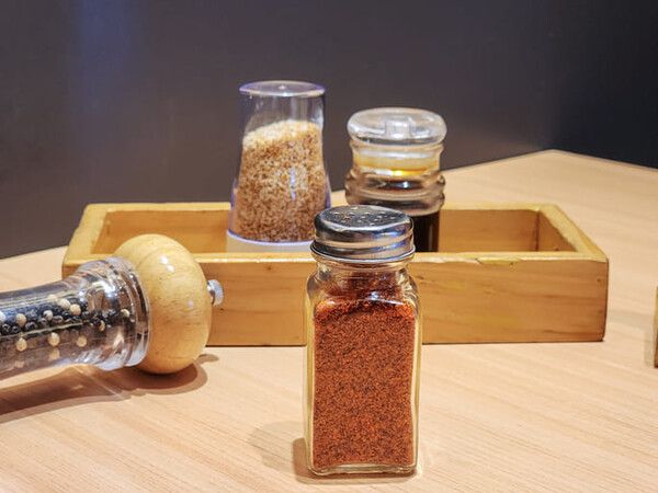 ⓒ게티이미지뱅크(양념통 닦기)