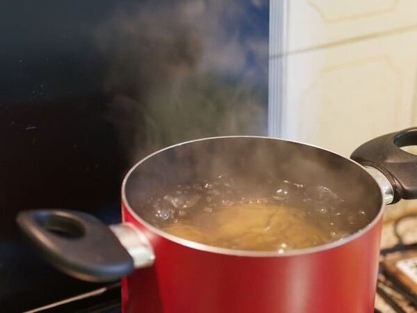 ⓒ게티이미지뱅크(국 끓이기)