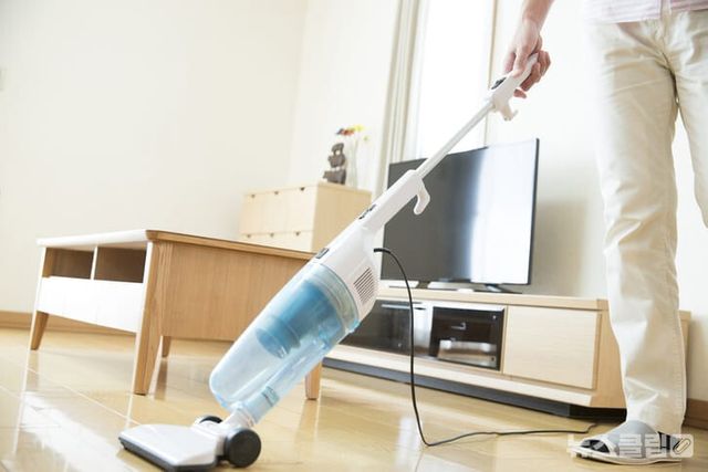 ⓒ게티이미지뱅크(바닥 청소)