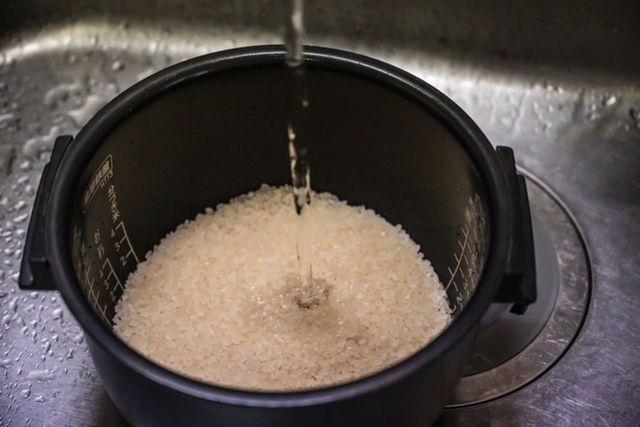 ⓒ게티이미지뱅크(밥 짓기)