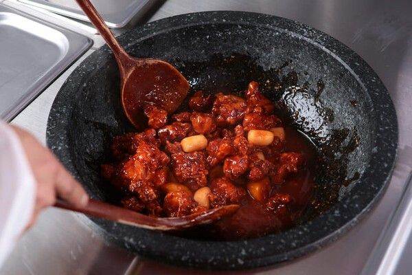 ⓒ게티이미지뱅크(닭강정)