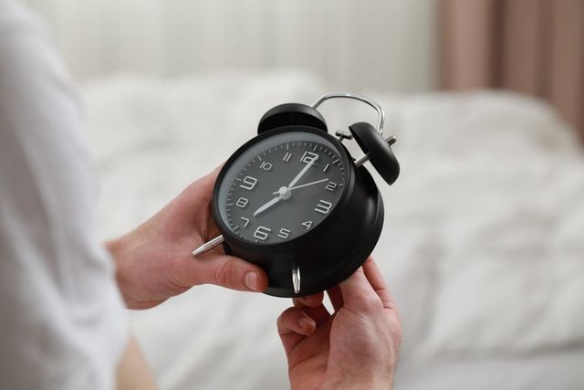 ⓒ게티이미지뱅크(알람시계 사람)