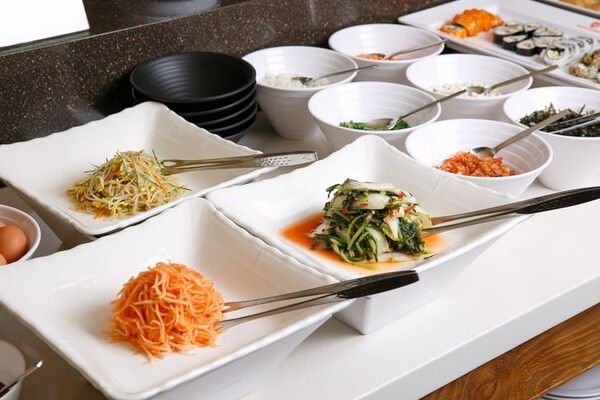 ⓒ게티이미지뱅크(한식 뷔페)