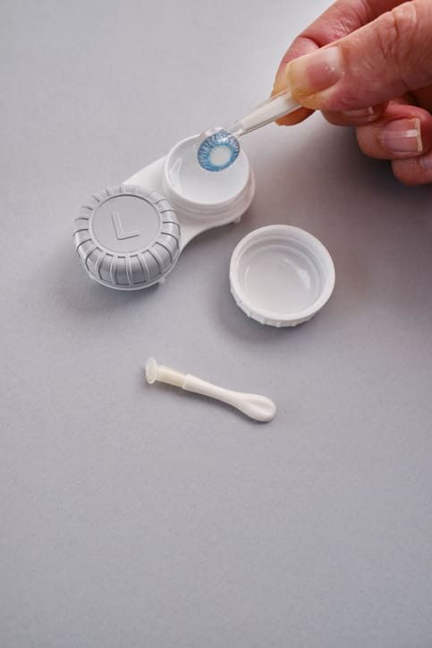 ⓒ게티이미지뱅크(콘택트렌즈)