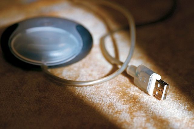 ⓒ게티이미지뱅크(스마트폰 충전기)