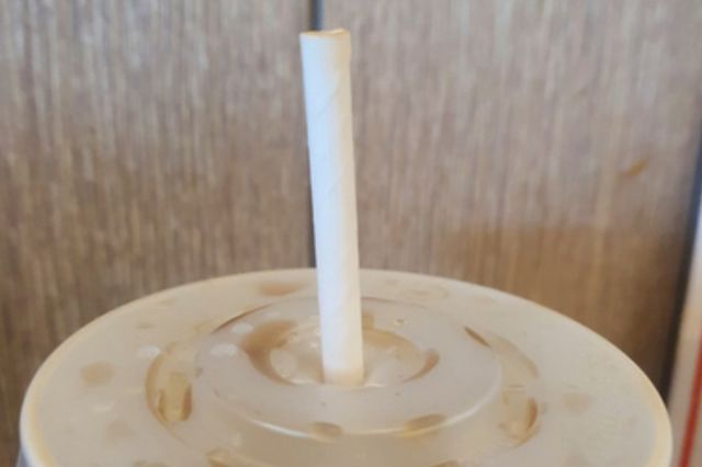 ⓒ게티이미지뱅크(종이빨대와 탄산)