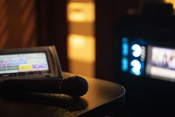 ⓒ게티이미지뱅크(노래방)