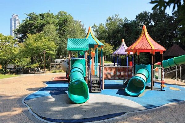 ⓒ게티이미지뱅크(놀이터)