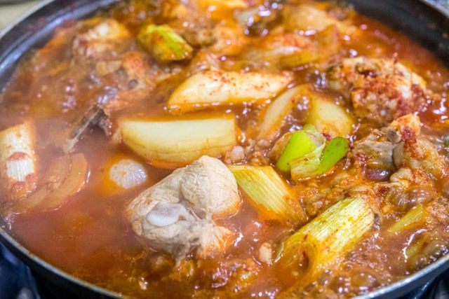 ⓒ게티이미지뱅크(물닭갈비)