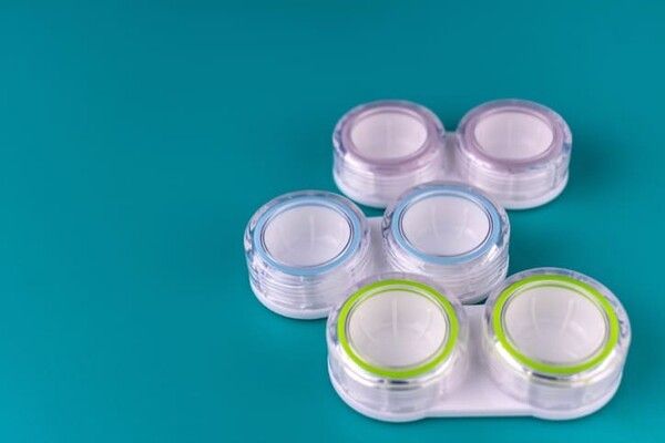 ⓒ게티이미지뱅크(렌즈 케이스)