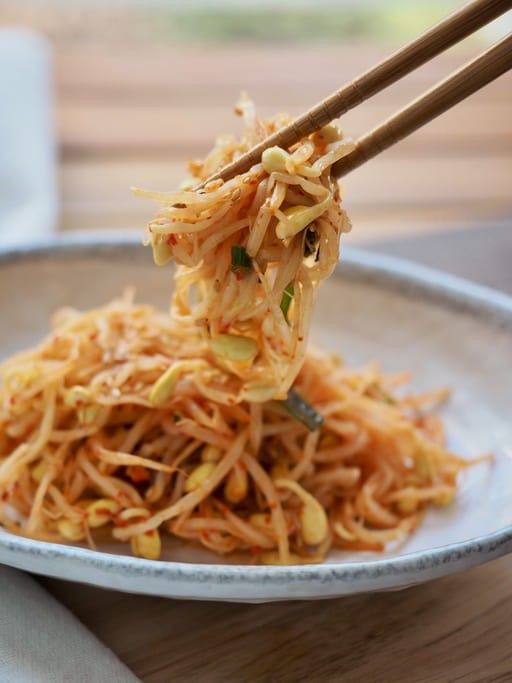 ⓒ게티이미지뱅크(콩나물무침)