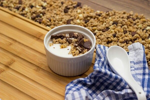 ⓒ게티이미지뱅크(통곡물 요거트)