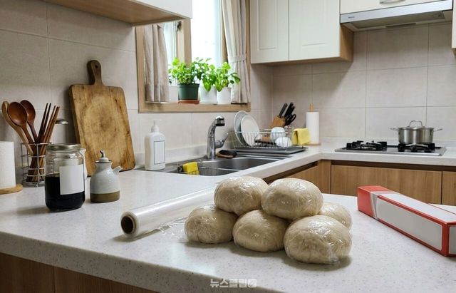 수제비 반죽 휴지 / 기사 이해를 돕기 위한 AI 이미지