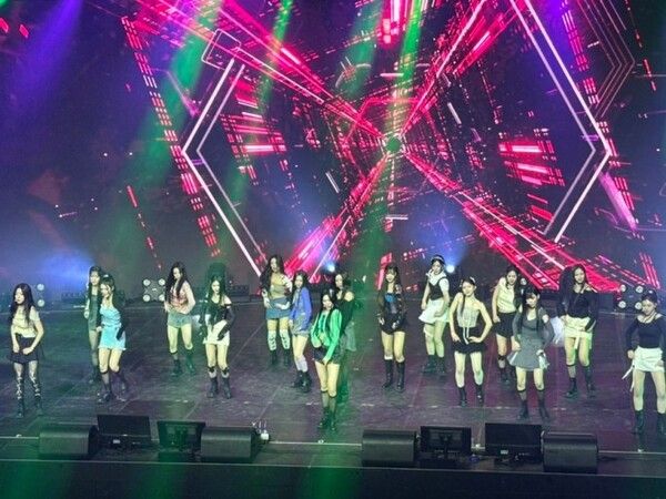 트리플에스 콘서트 부채