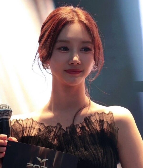 윤수빈 남편 직업 나이 결혼 팬