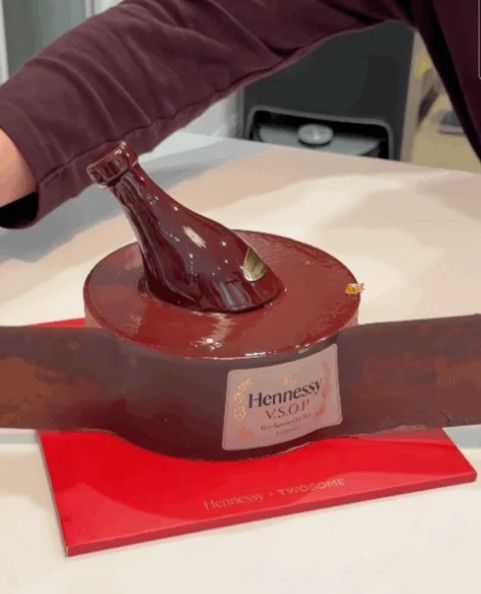 케이크 과대포장 논란