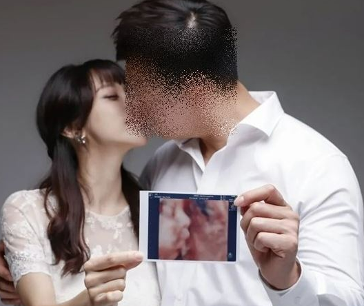 인스타그램에 올린 조민아와 남편 사진