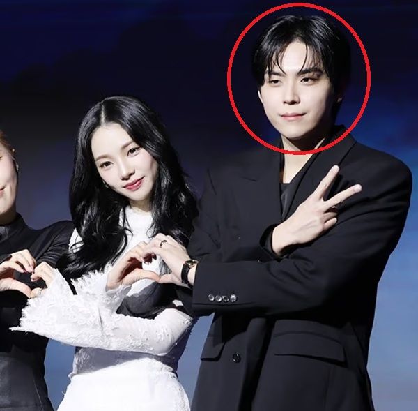 김도훈 카리나 손 만지작 논란 영상 해명 열애설