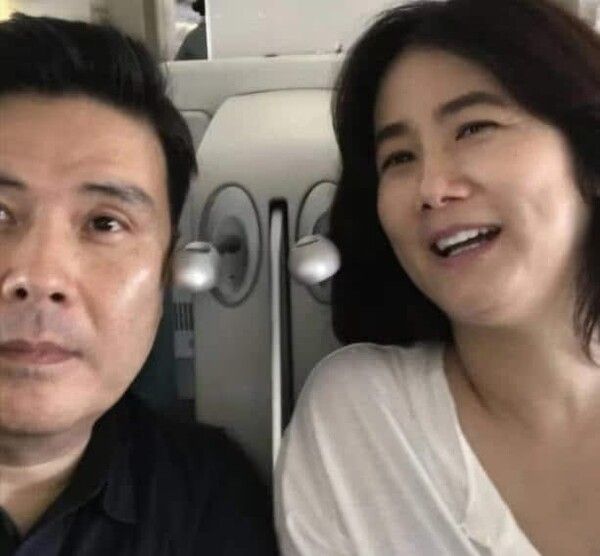 심은하 비행기 최근 모습 근황 남편 셀카 나이