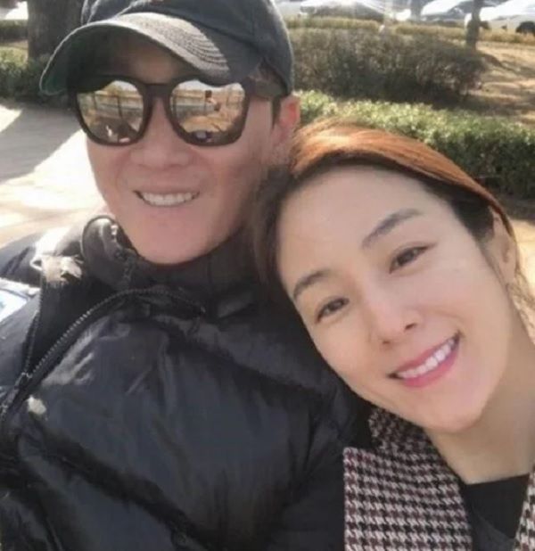 이휘재 캐나다 목격담 복귀 논란 이유 쌍둥이