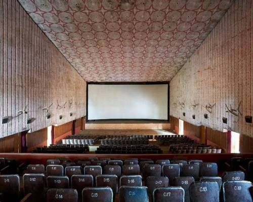 인도 남부의 흔한 영화관들.jpg