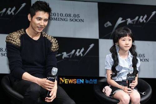 원빈의 작품활동 공백기간 느껴보기.jpg