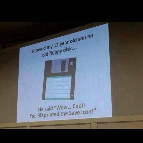 12살 아들에게 플로피 디스켓을 보여줬더니.jpg