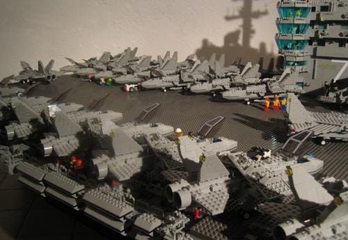 레고로 만든 항공모함