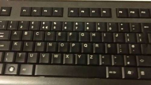 오빠 키보드 닦아놨어.jpg