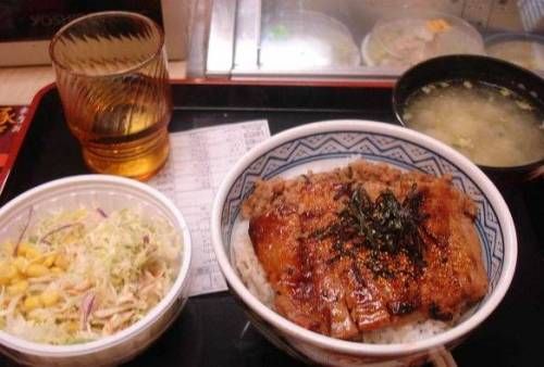 일본가서 절대 가면 안된다고 하는 덮밥집