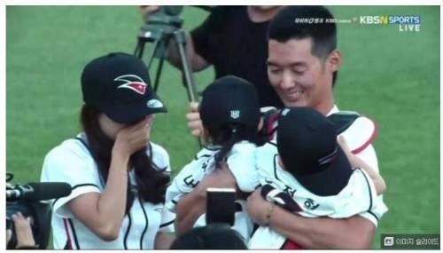 역대급 시구.jpg