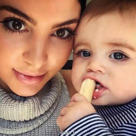 이집트 아기의 속눈썹