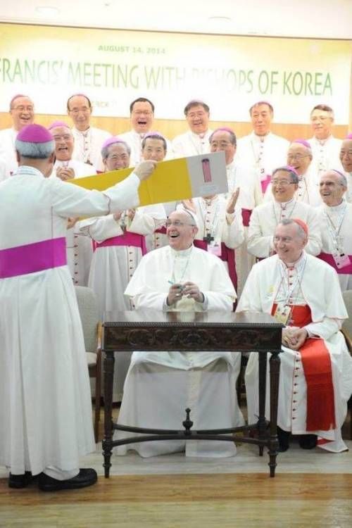 교황의 방명록.jpg