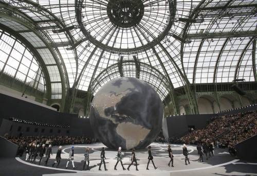 샤넬 패션쇼의 위엄