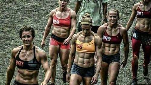 크로스핏 선수들의 복근.jpg