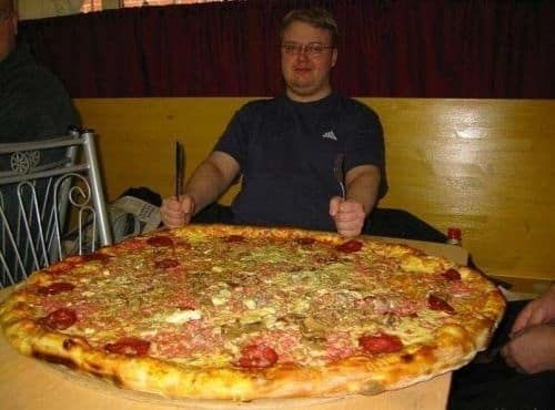 혼자 다 먹으면 공짜.jpg